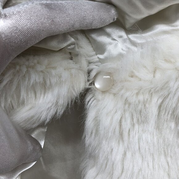 Kenneth Cole Reaction Girls 6X Faux Fur White Shrug Short Sleeve Jacket Formal - Picture 4 of 7